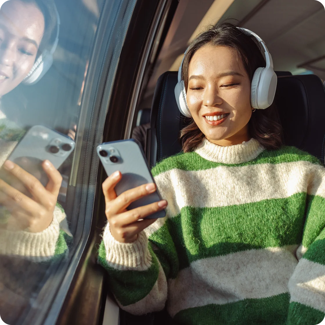Girl With a Phone